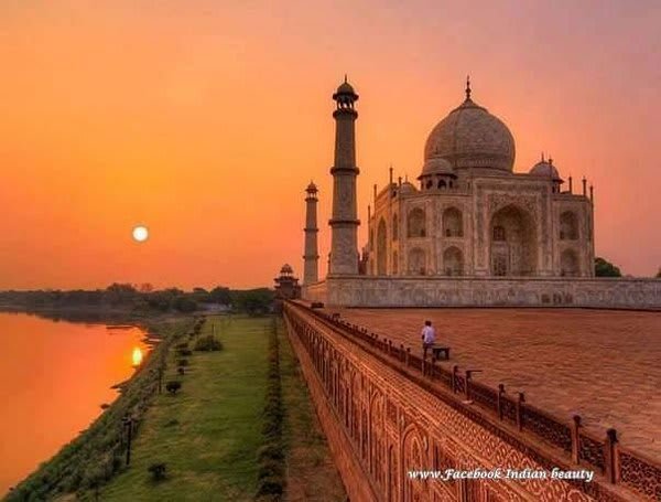 Delhi With Agra Overnight Tour